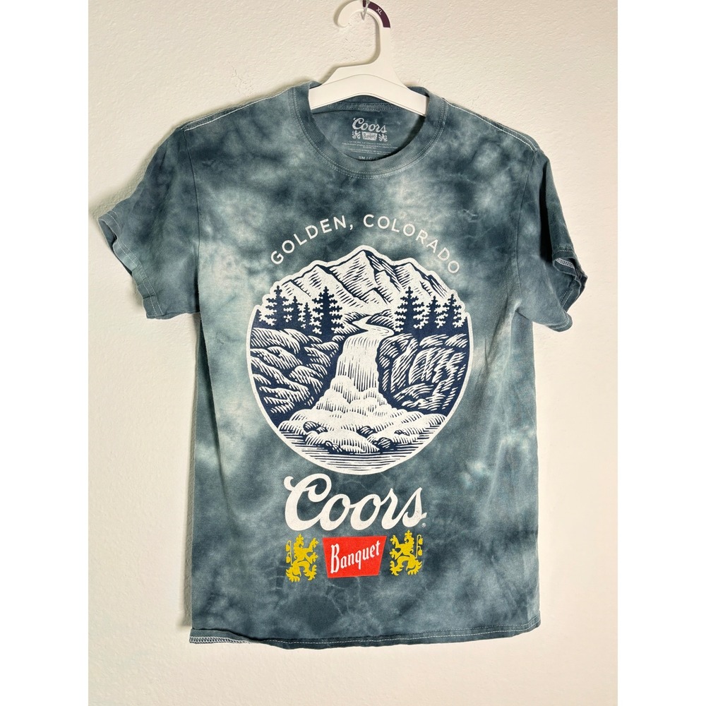 Coors Banquet‎ Beer T-Shirt Mens Small Blue Tie Dye Golden Colorado Graphic Tee